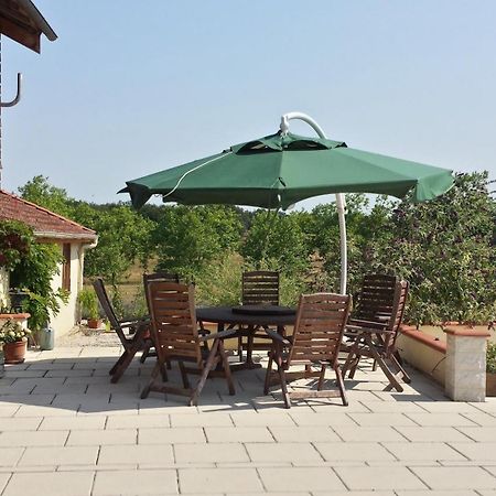 Saint-Pé-Delbosc Les Tilleuls Bed & Breakfast エクステリア 写真