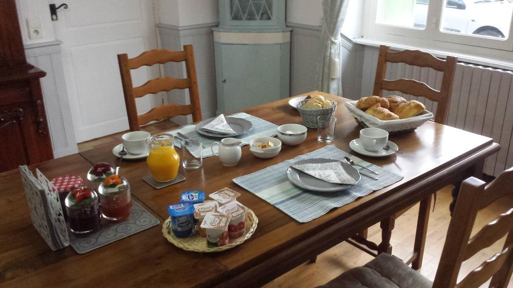 Saint-Pé-Delbosc Les Tilleuls Bed & Breakfast エクステリア 写真