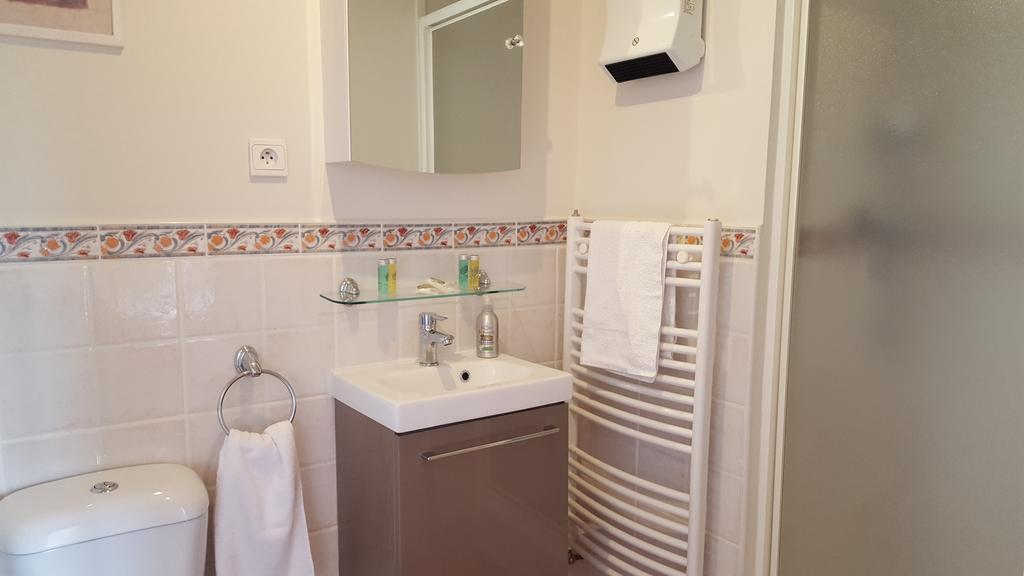 Saint-Pé-Delbosc Les Tilleuls Bed & Breakfast エクステリア 写真