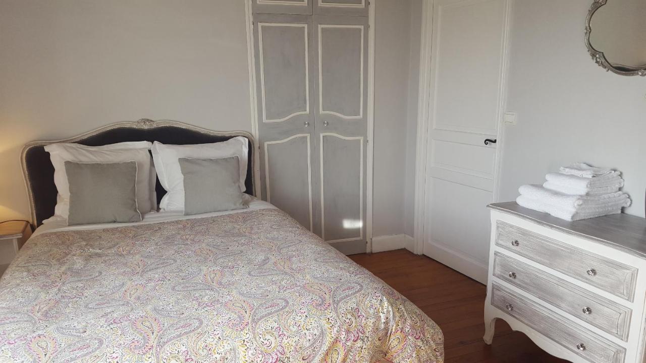 Saint-Pé-Delbosc Les Tilleuls Bed & Breakfast エクステリア 写真